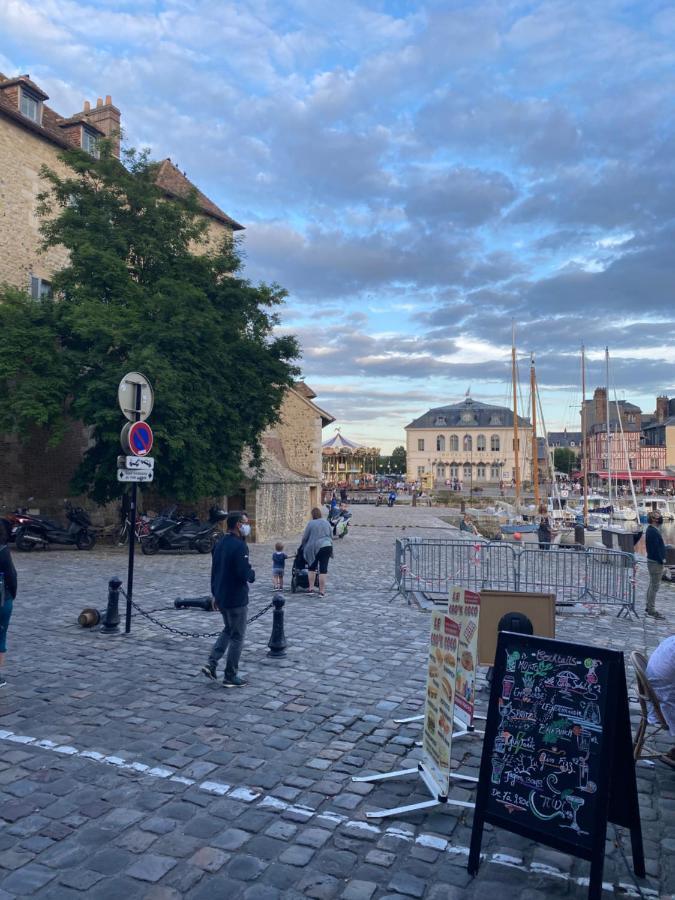 Le Ti Wi Studio En Plein Coeur Du Vieux Bassin Онфлёр Экстерьер фото